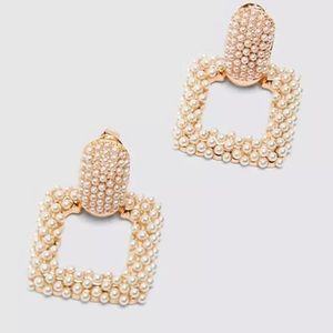 Pearl lightweight earrings